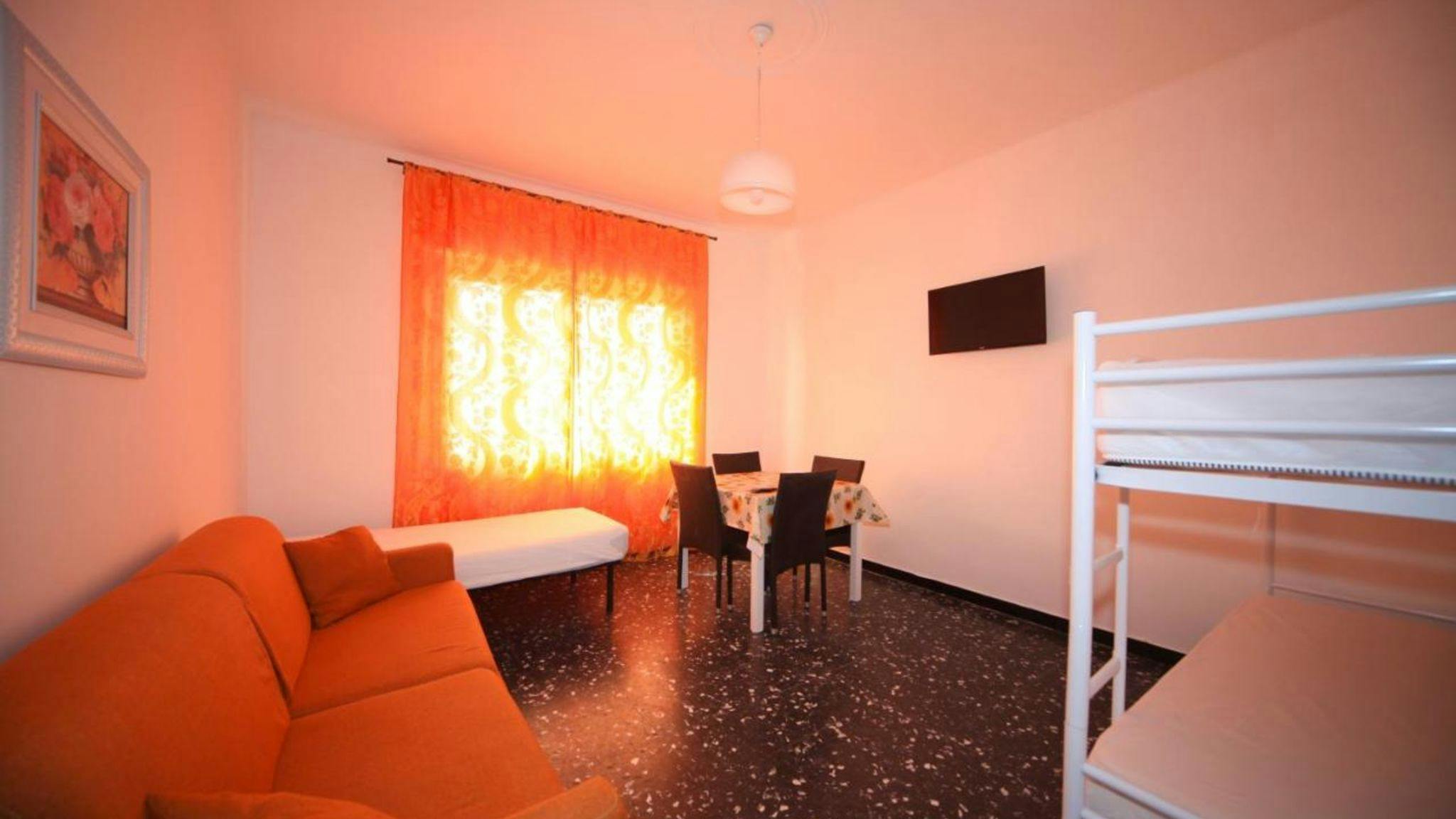 公寓 正在以 €1 的月租出租，其位于 Marina di Andora, Via Aurelia