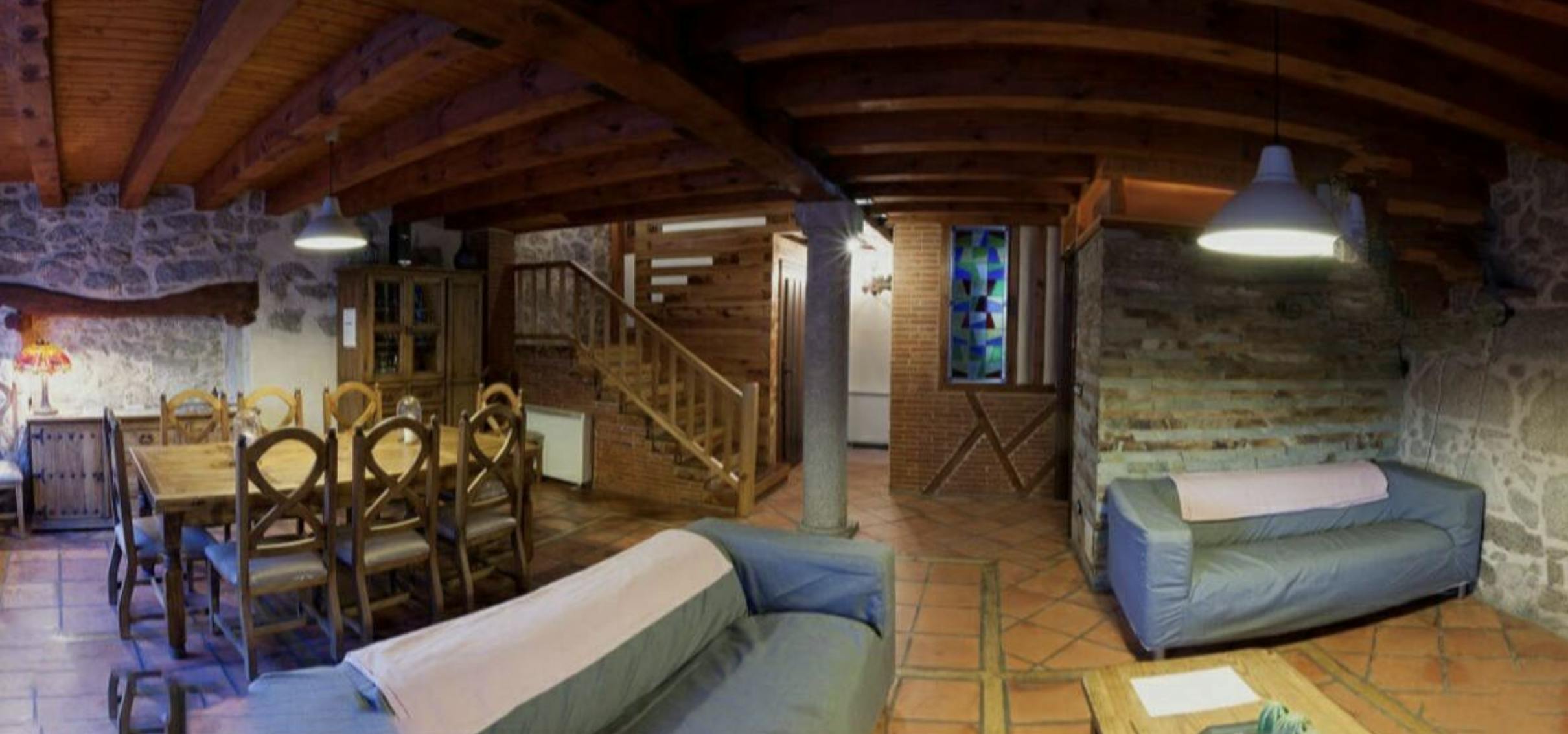 House for rent for €5,200 per month in Sorihuela, Calle Asomadilla