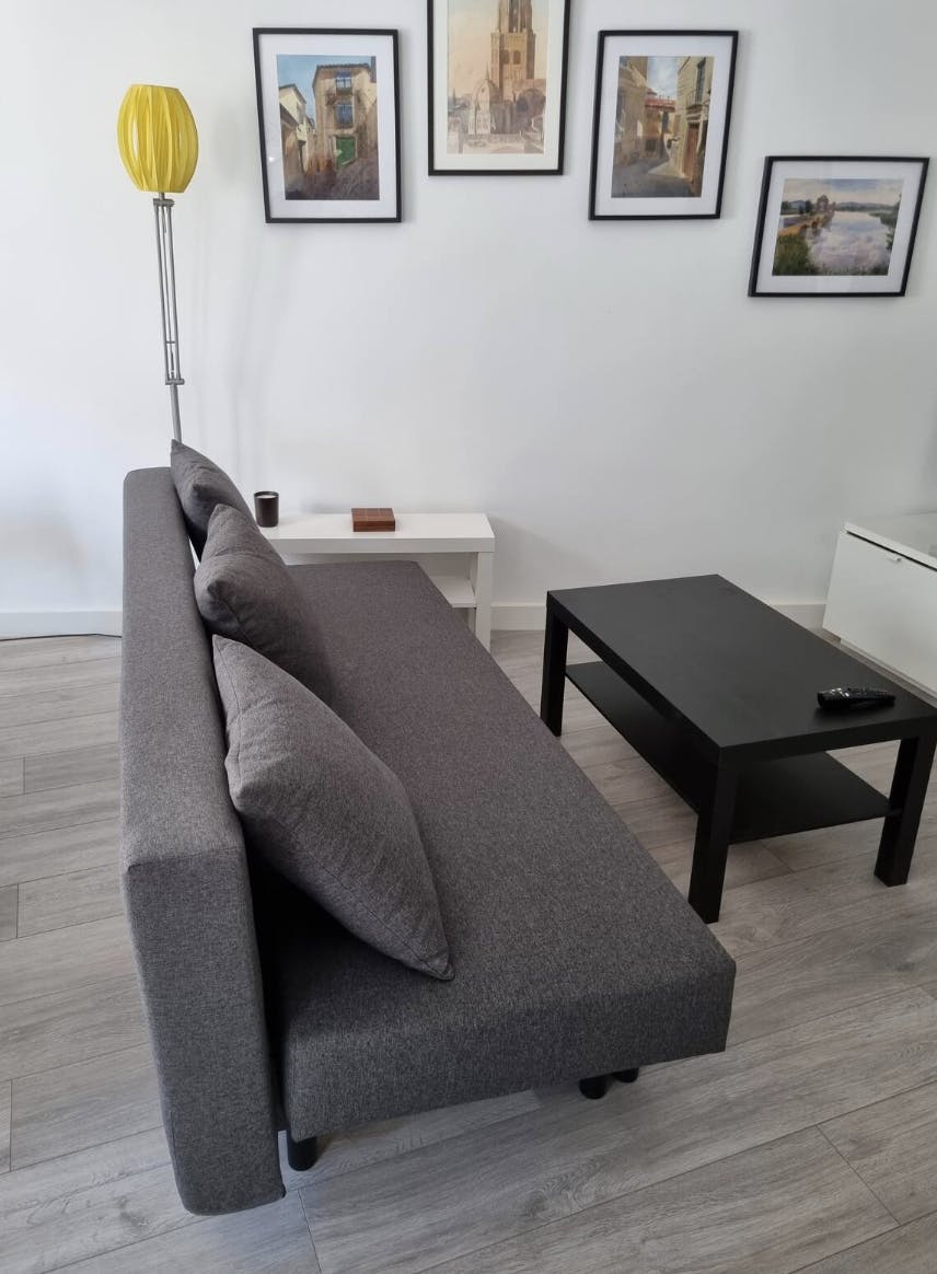 Apartment for rent for €652 per month in Toledo, Subida del Hospital