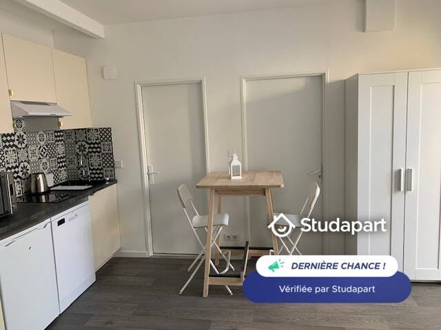 Appartamento in affitto a 580 € al mese a La Rochelle, Rue Auguste Renoir