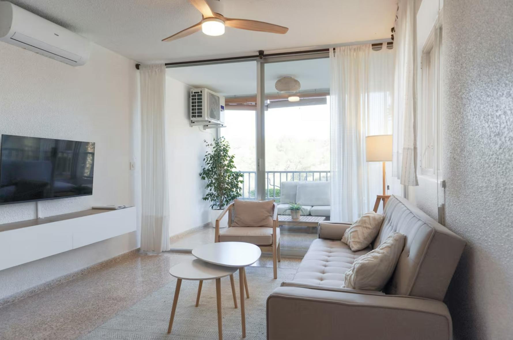 Квартира за оренду для 1 250 EUR на місяць у Villajoyosa, Partida Paraíso