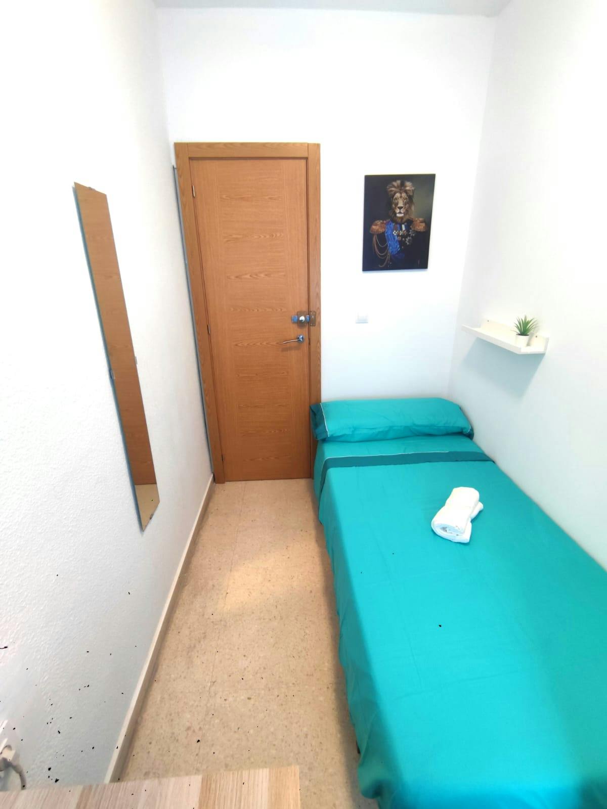 Apartment Granada, 1 bed, 9m² — photo 4