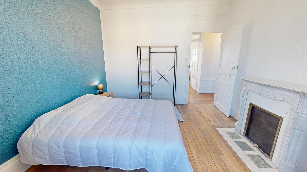 Private room for rent on Rue Saint-Joseph, Saint-Étienne