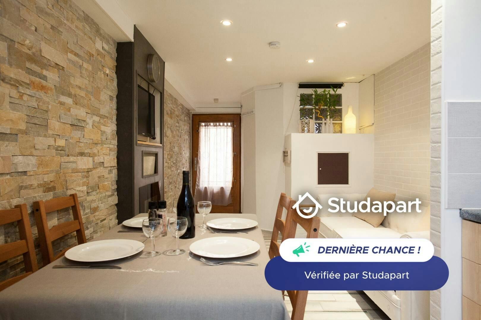 Квартира за оренду для 900 EUR на місяць у Antibes, Rue des Casemates