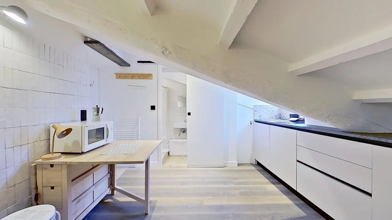 Studio for rent for €635 per month in Nice, Place Garibaldi