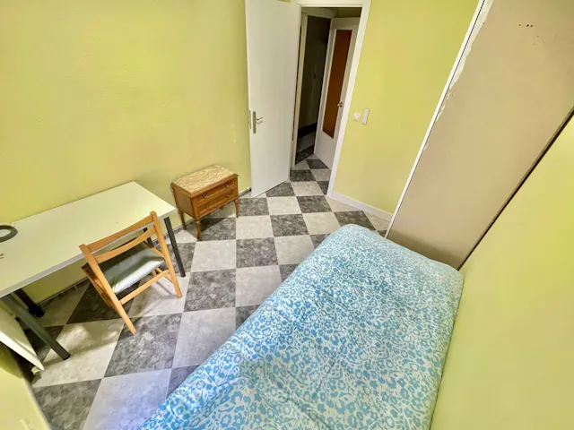Private room in Calle del Cabo Machichaco, Madrid (1600080) room image 2