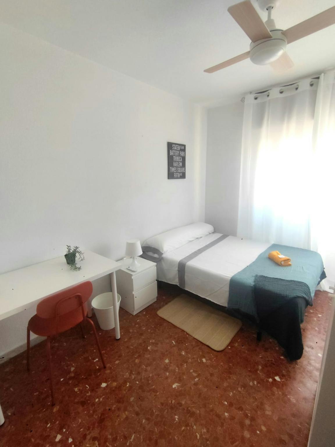 Calle Torres Naharro, Almería preview