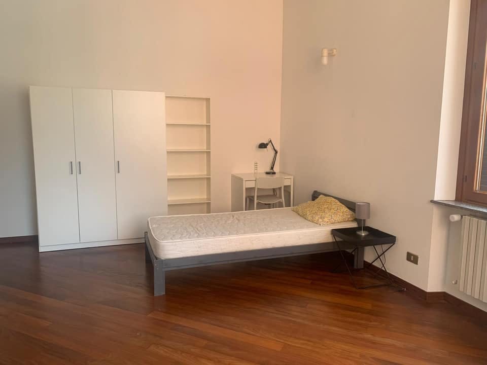 Double room Milan, 1 bed, 15m² — photo 2