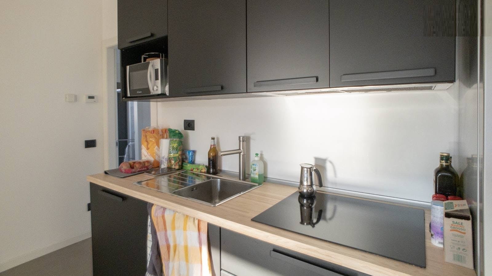 Double room Milan, 1 bed, 9m² — photo 1