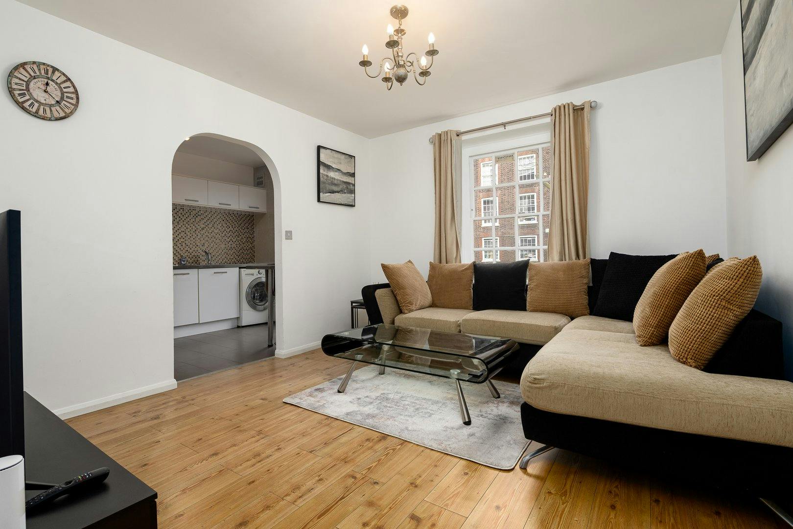 Apartment London, 2 beds — photo 2