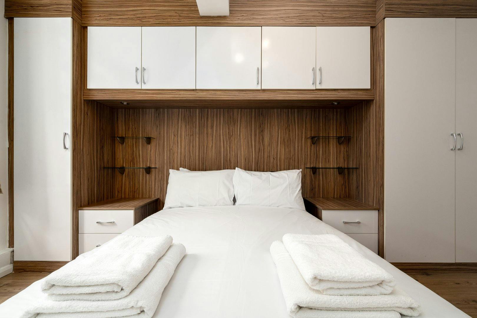 Apartment London, 2 beds — photo 13