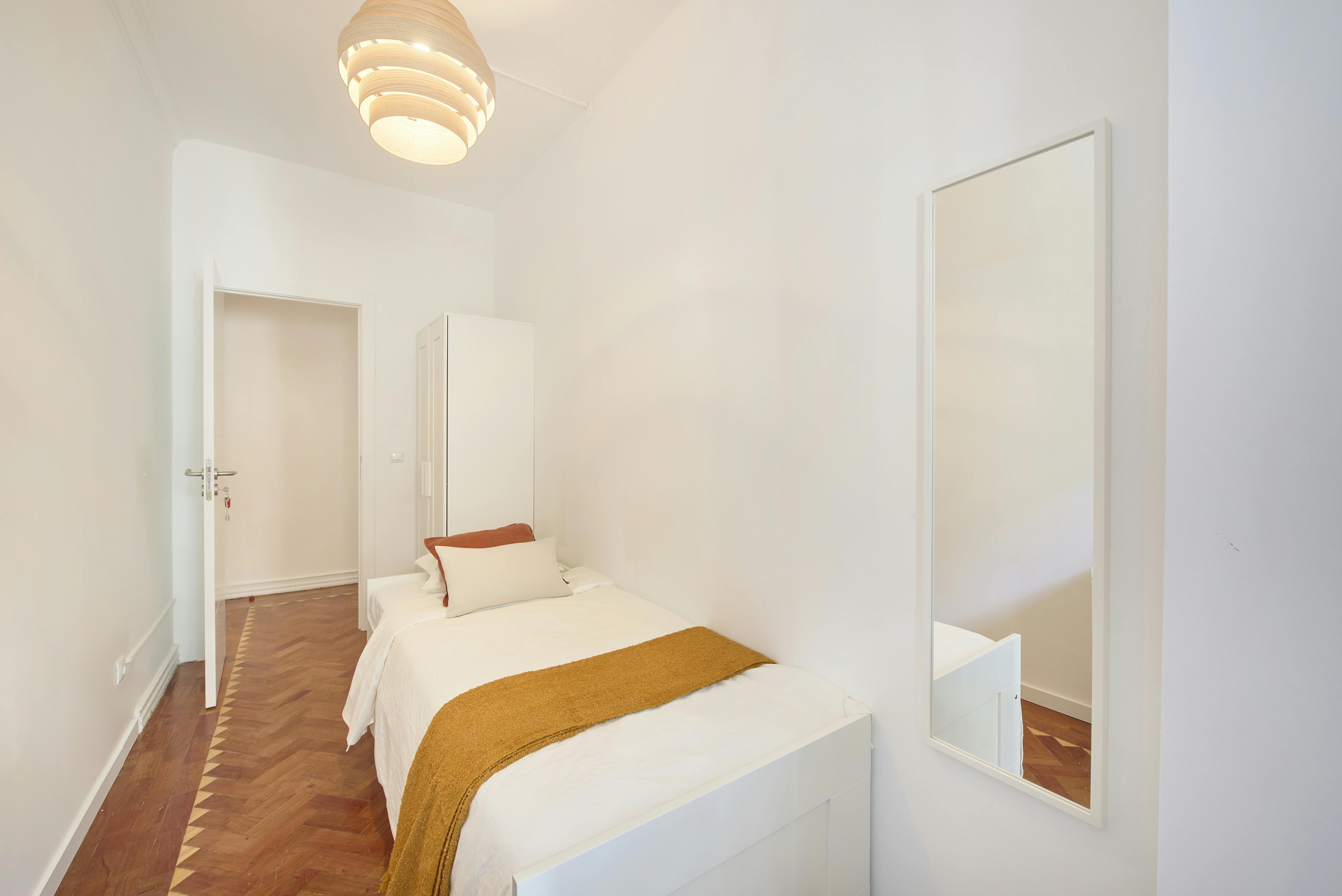 Avenida Defensores de Chaves, Lisbon preview