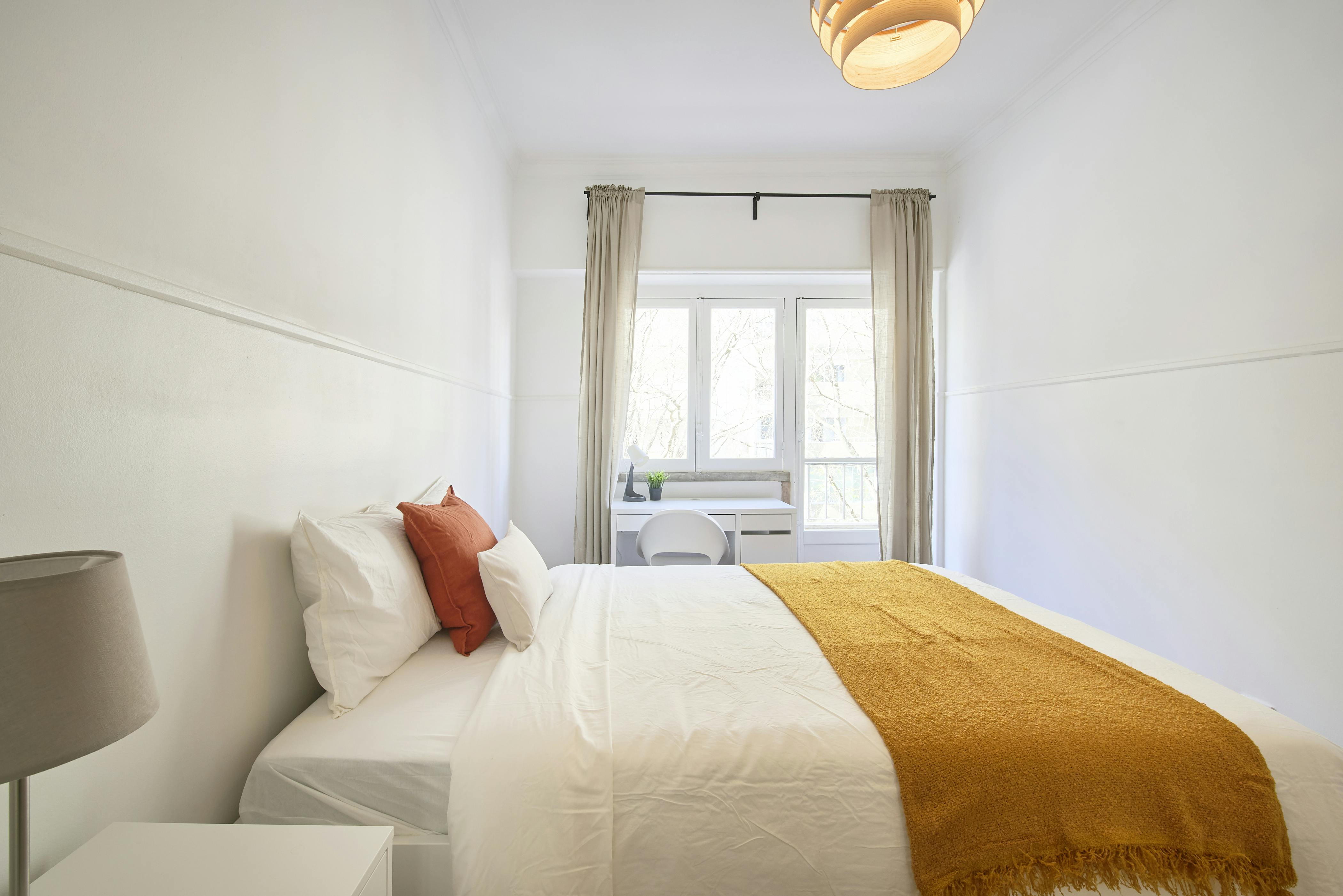 Avenida Defensores de Chaves, Lisbon preview