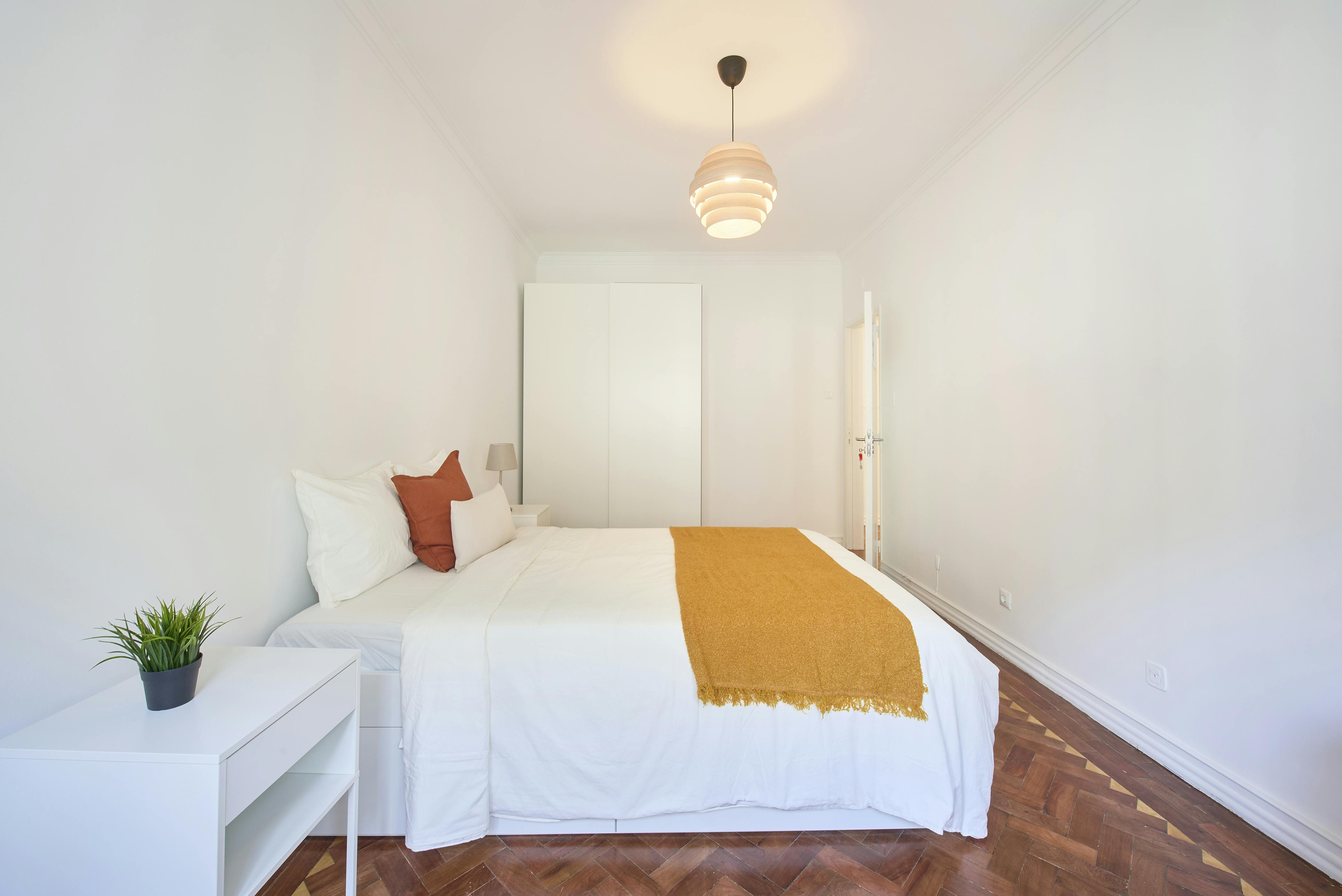 Avenida Defensores de Chaves, Lisbon preview