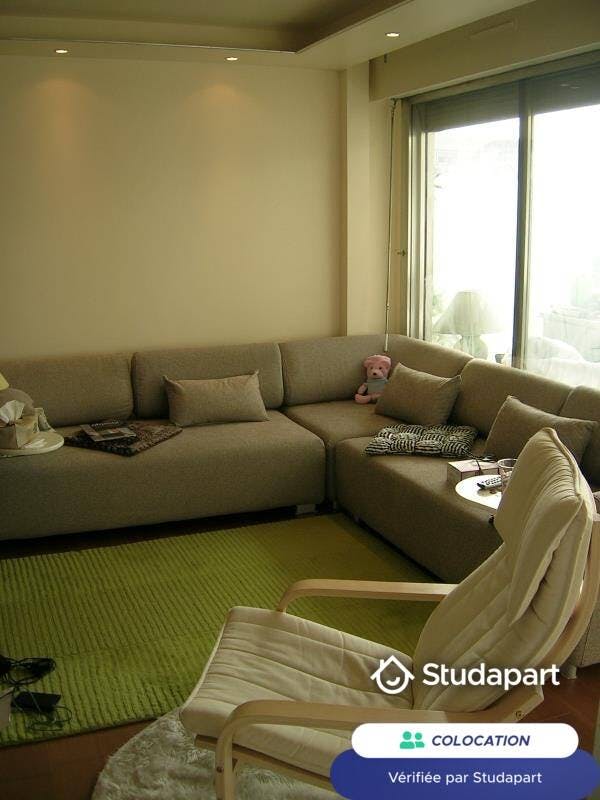 Private room for rent for €620 per month in Courbevoie, Place des Dominos