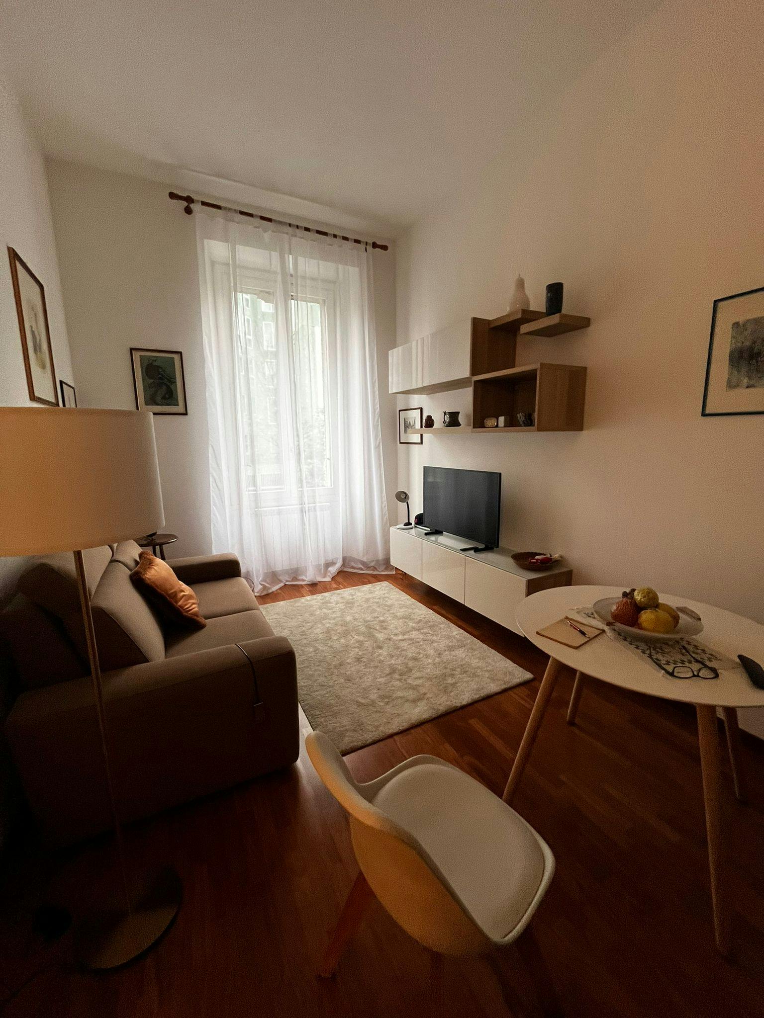 Apartment Milan, 1 bed — photo 1