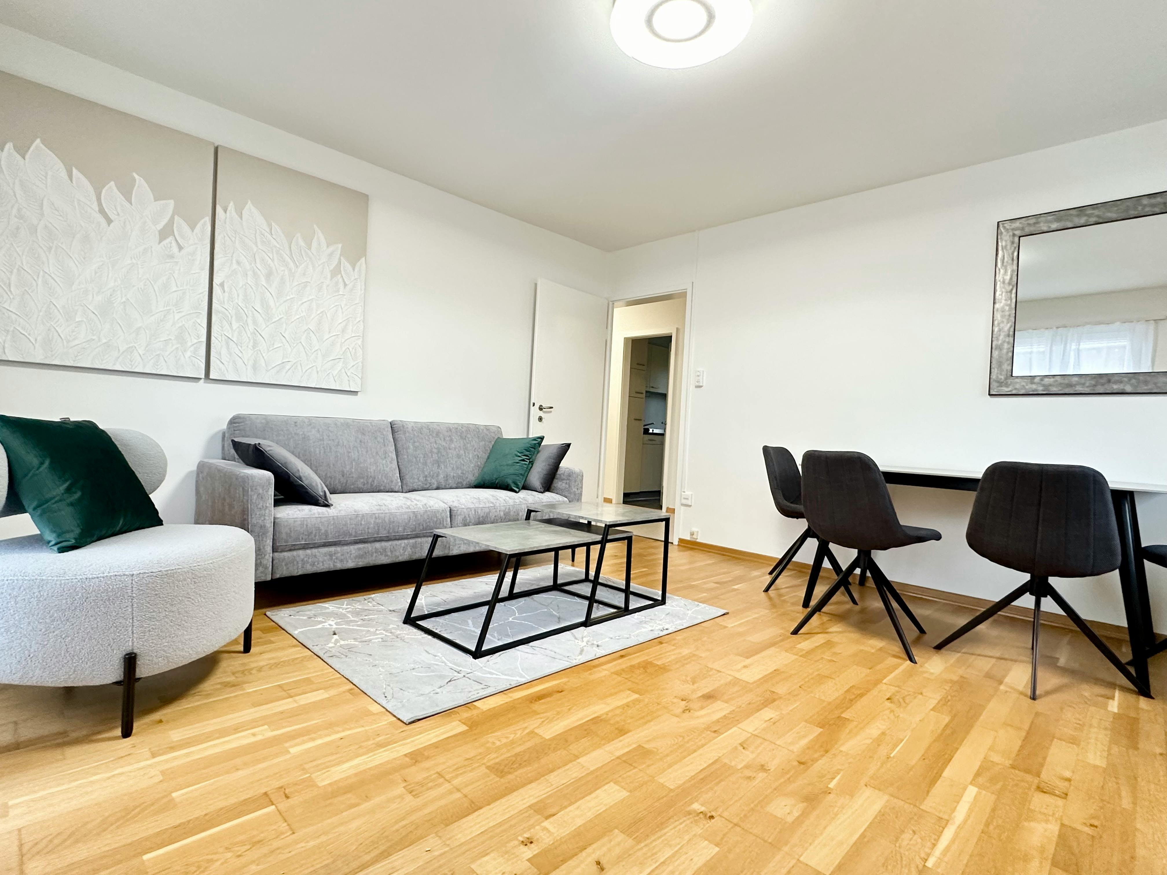 WG-Zimmer zu mieten für 1.550 CHF pro Monat in Zürich, Langgrütstrasse