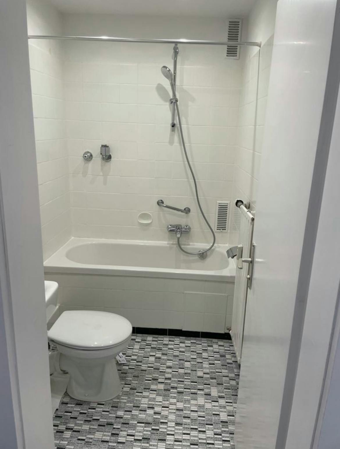 Private room for rent on Georgenstraße, Munich - Ansicht 3