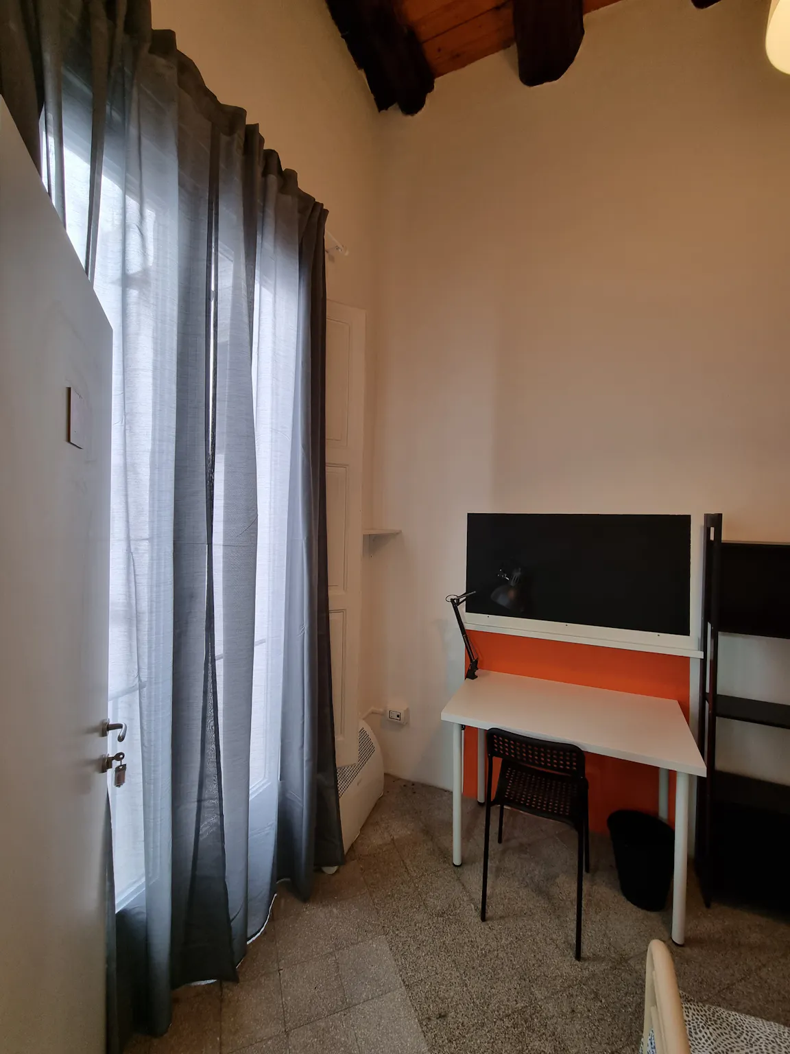 Private room in Via Pietro Trinchera, Naples 4