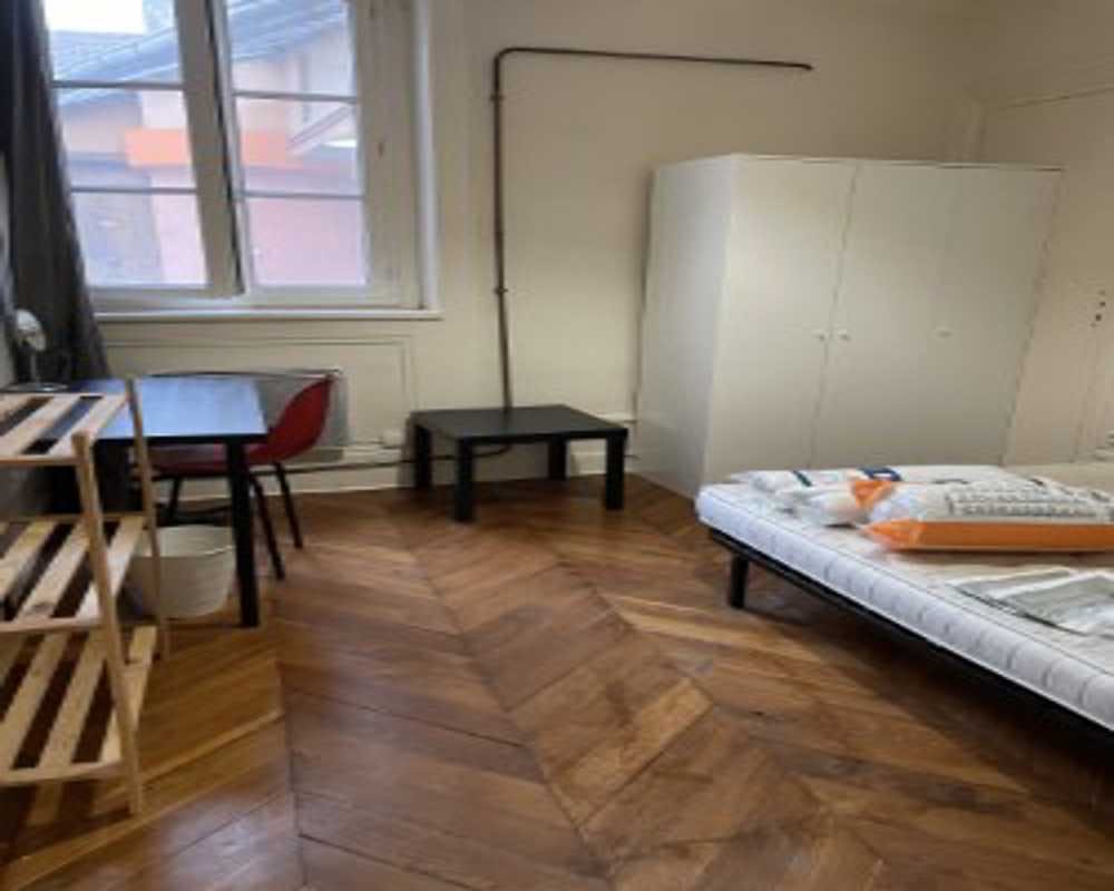 Rue Neuve, Lyon preview