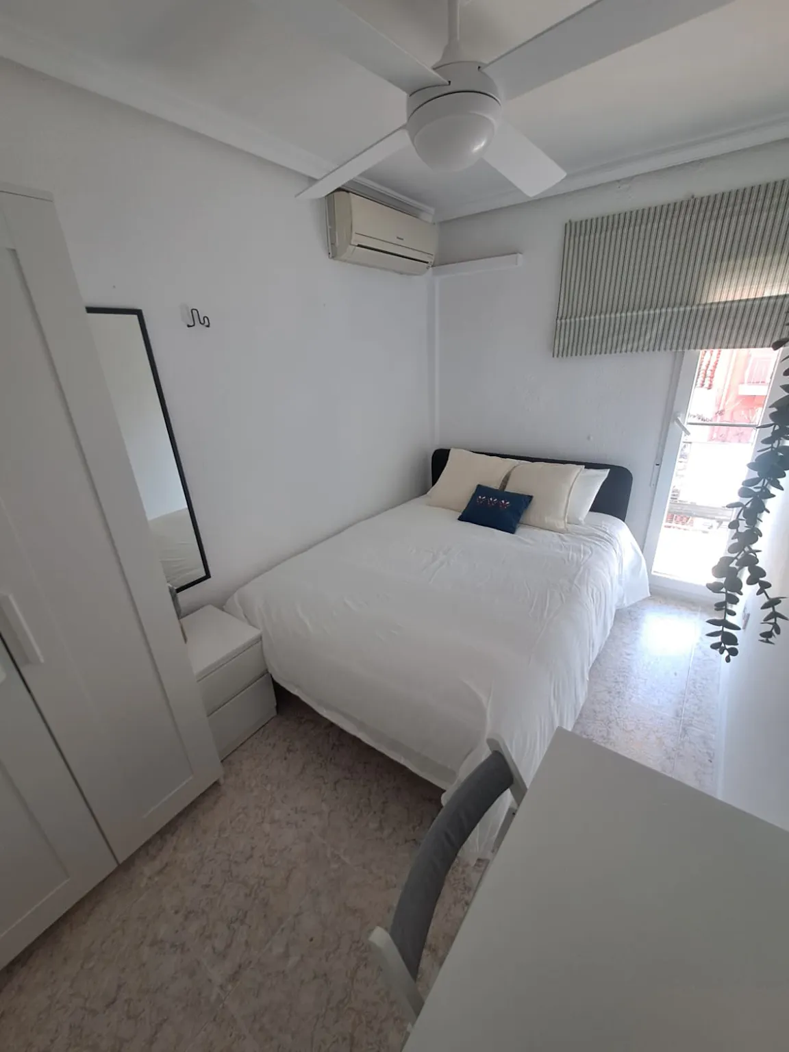 Private room in Avenida Blasco Ibáñez, Paterna (1601909) ROOM 3