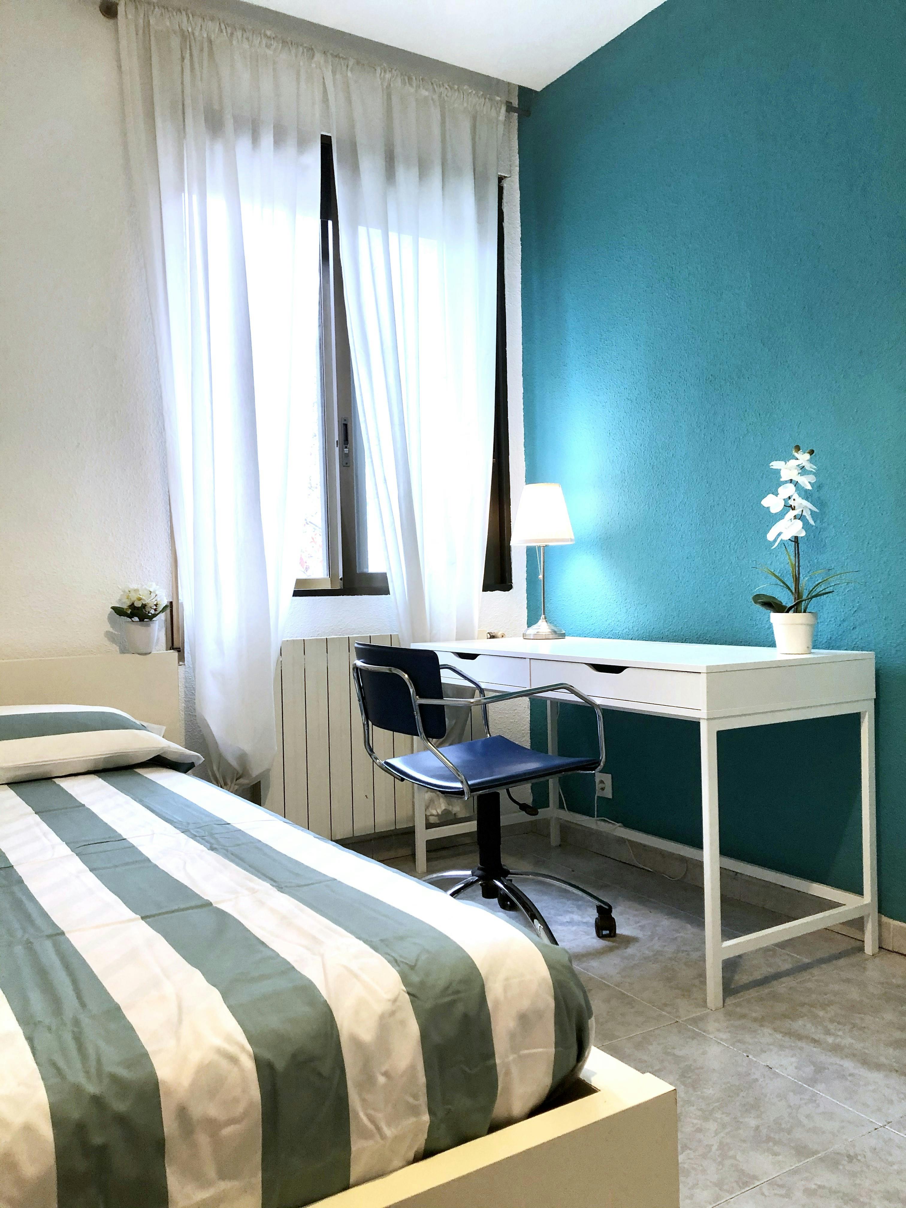 Calle de Francisco Silvela, Madrid preview