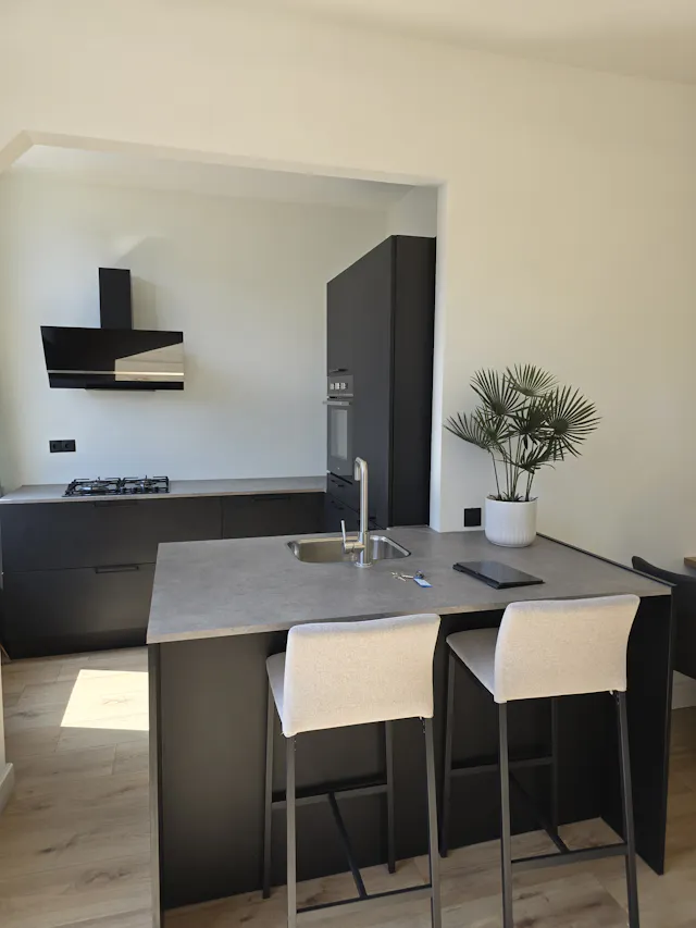 3-Bedroom Apartment in Mariottestraat, The Hague (1601934) room image 1