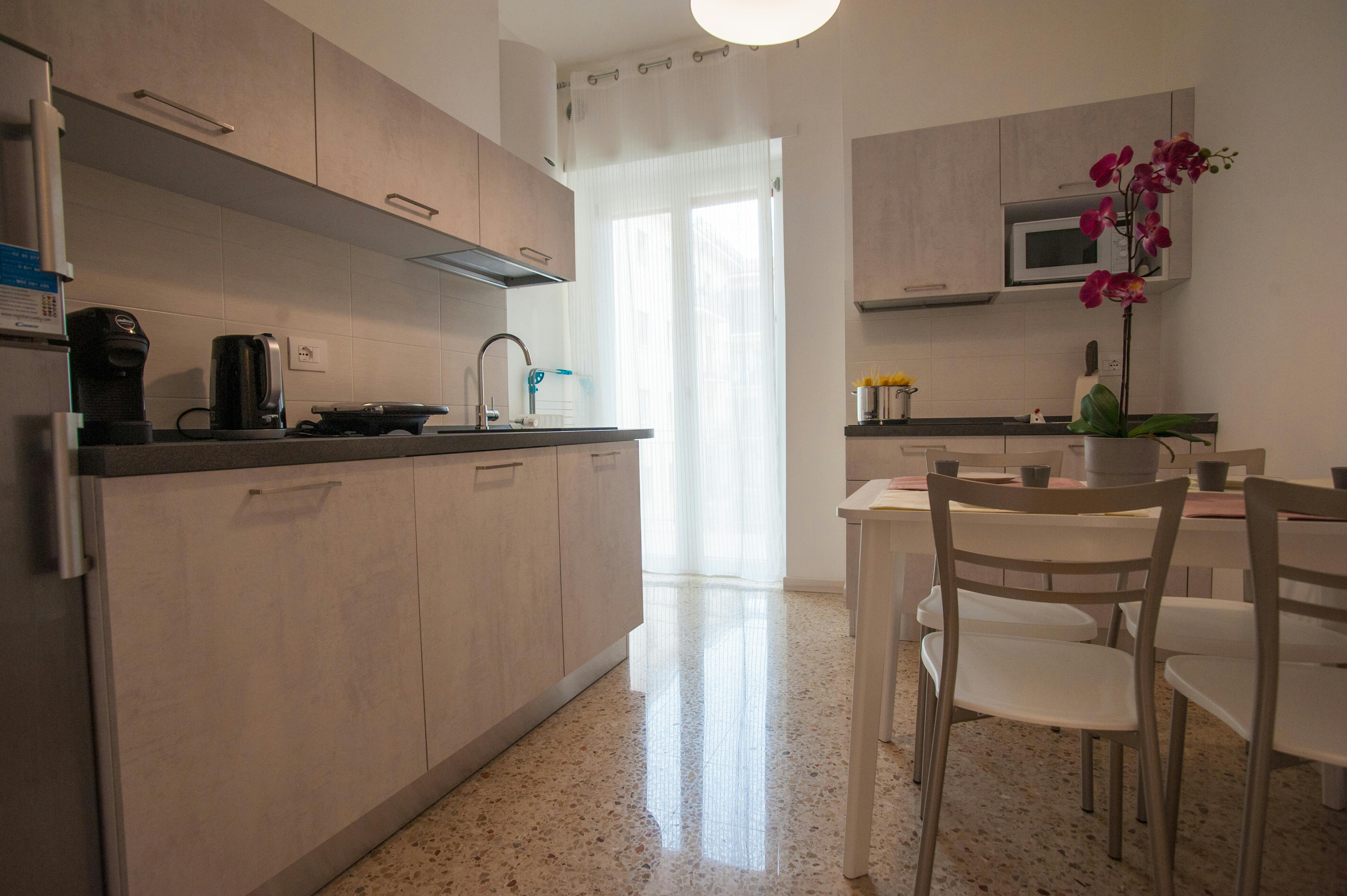 Single room Verona, 1 bed, 17m² — photo 2