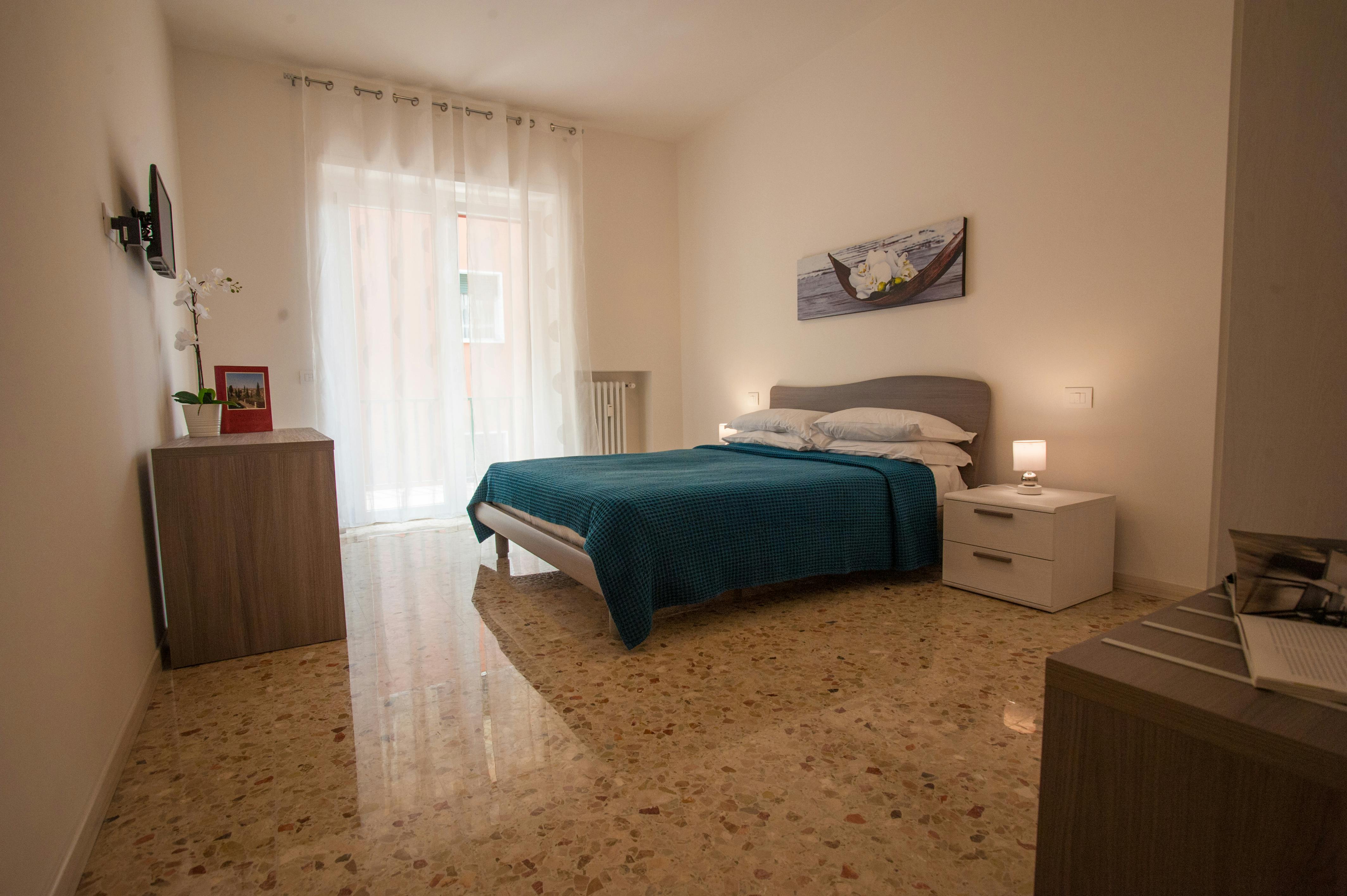 Single room Verona, 1 bed, 17m² — photo 4