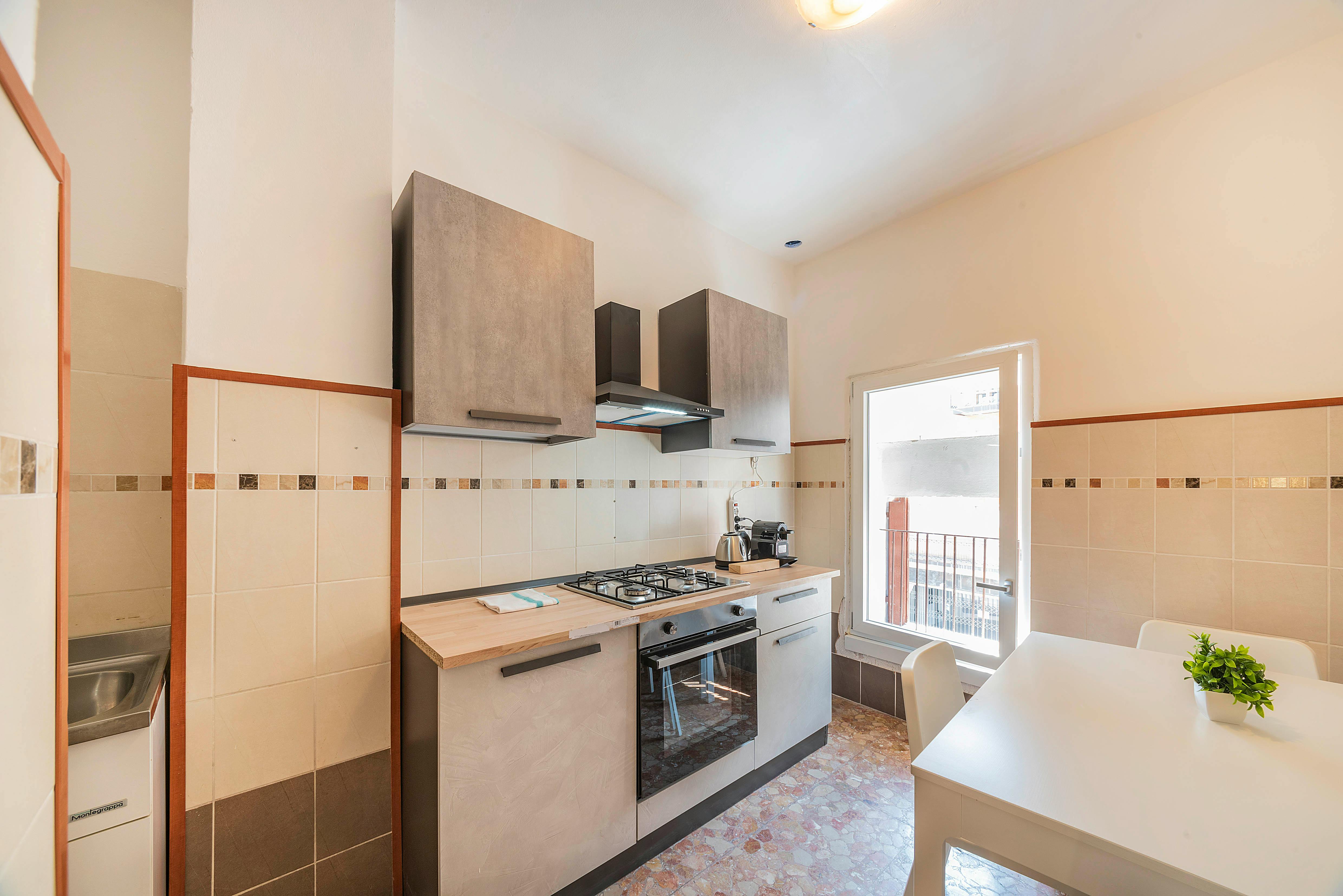 Single room Verona, 1 bed, 17m² — photo 8