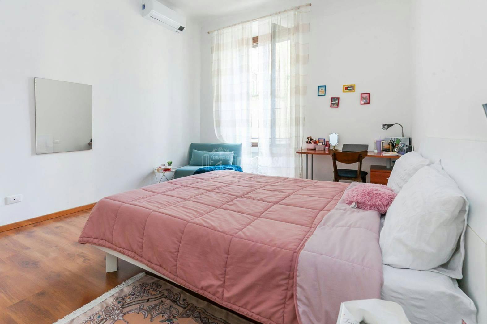 Via Marcello Prestinari, Milan