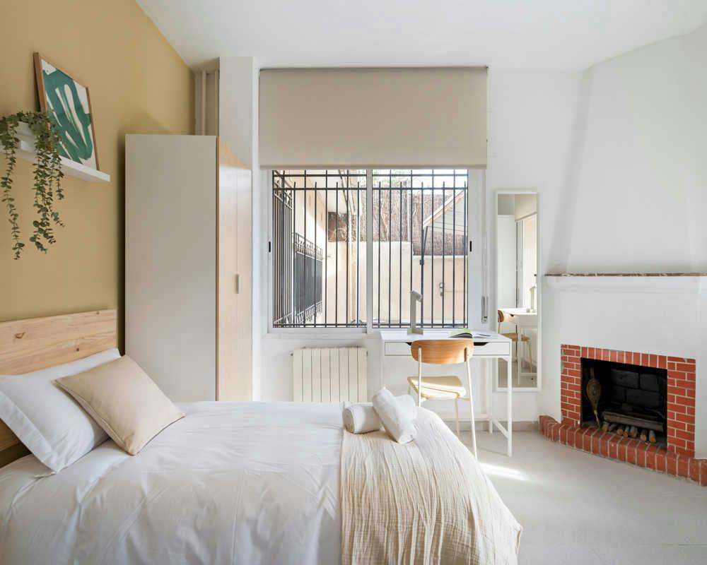 Private room in Calle de Triana, Madrid (1602286) room image 1