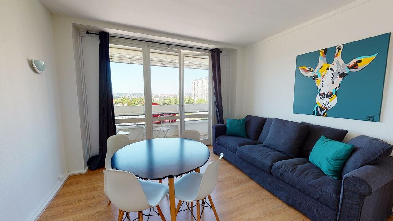 Apartment in Bron, Essarts - View 5