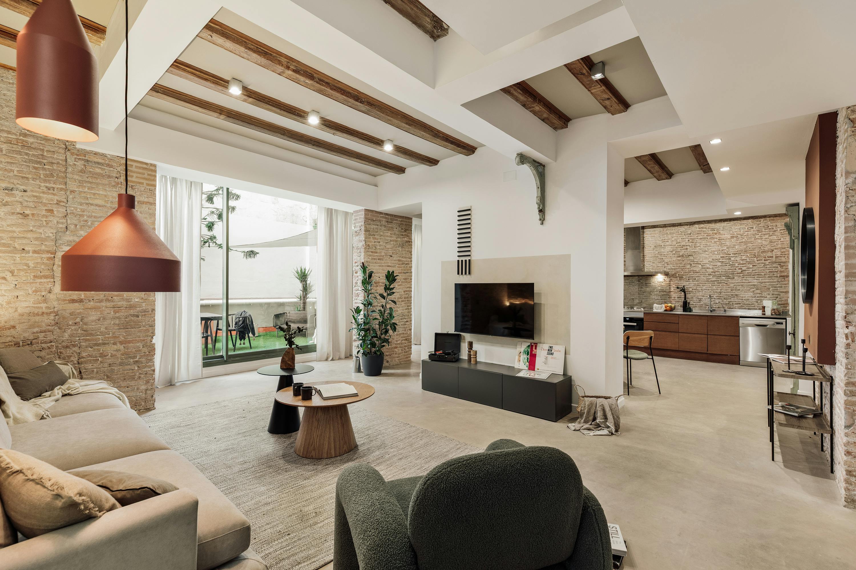 Apartment for rent for €7,732 per month in Barcelona, Carrer de Bonavista