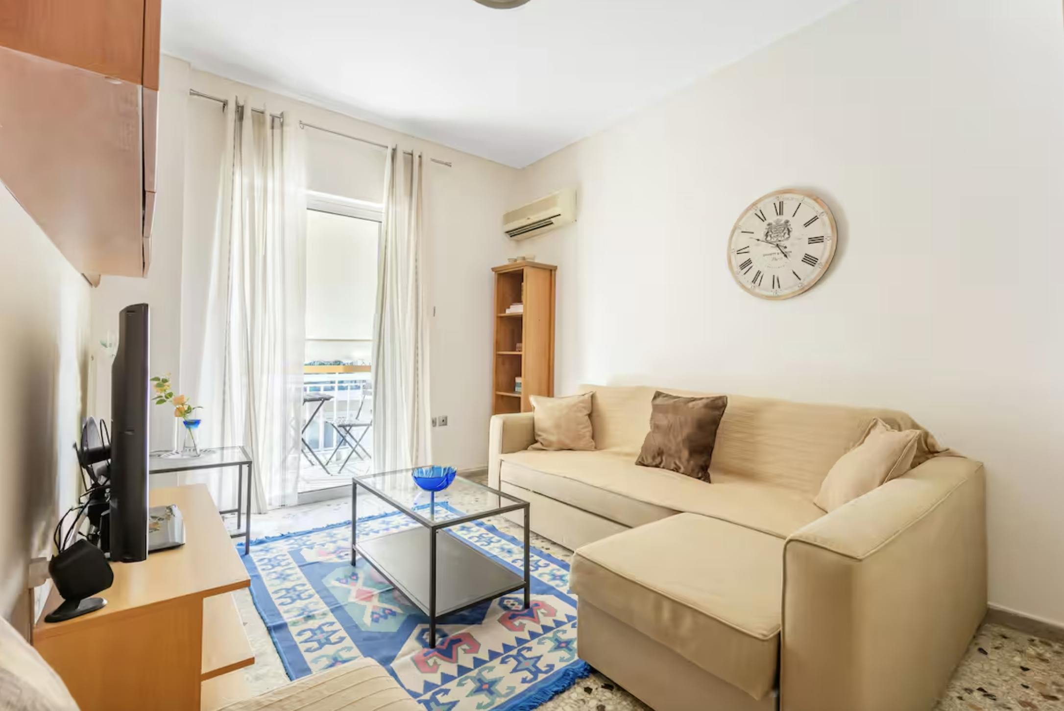 Apartment for rent for €1,000 per month in Athina, Trion Ierarchon