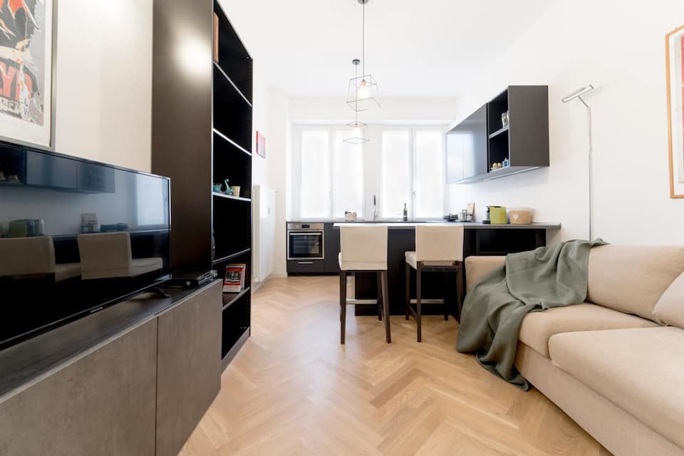 Via Francesco Daverio, Milan