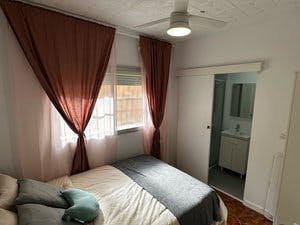 Privat rum att hyra för 375 € i månaden i Alicante, Carrer Doctor Sapena