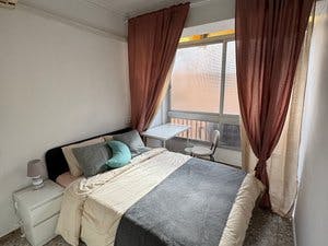 Privat rum att hyra för 275 € i månaden i Alicante, Carrer Doctor Sapena