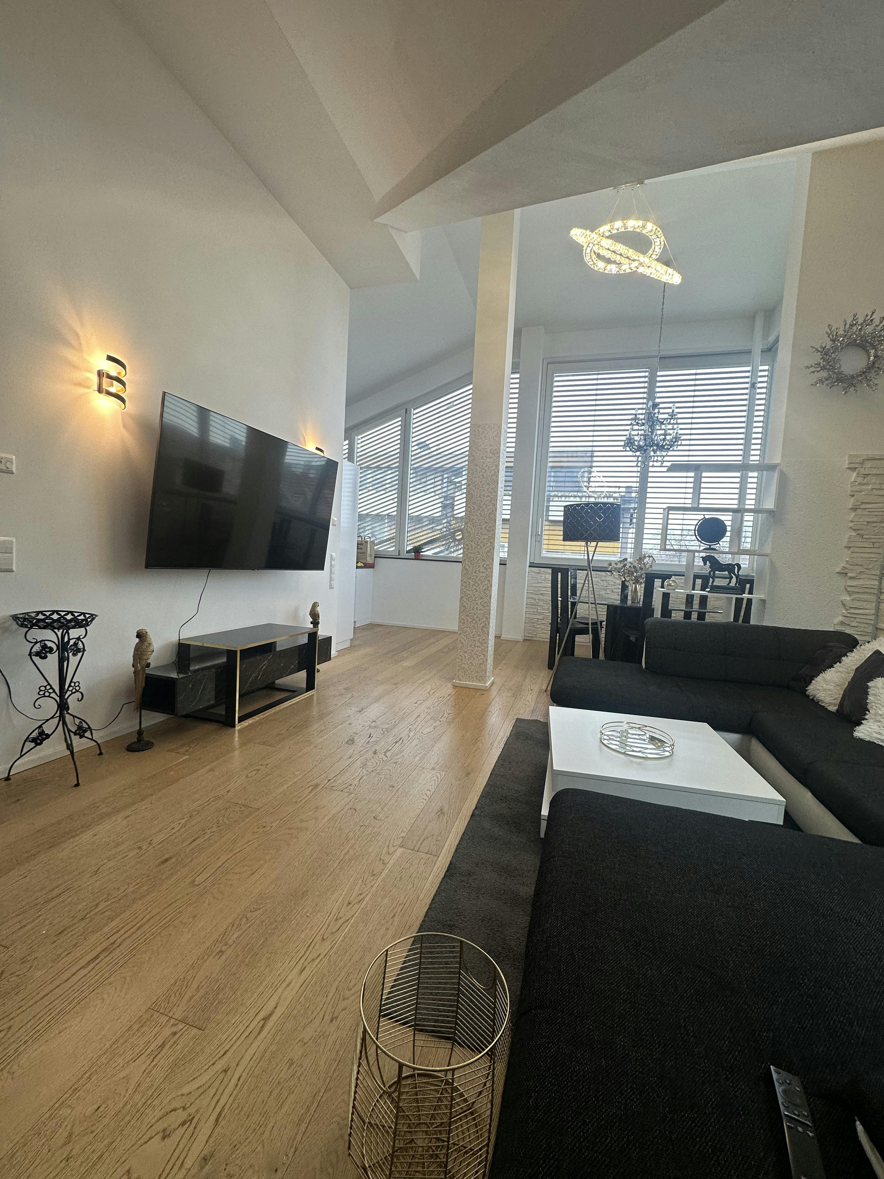 Apartment for rent for €2,000 per month in Ludwigsburg, Körnerstraße