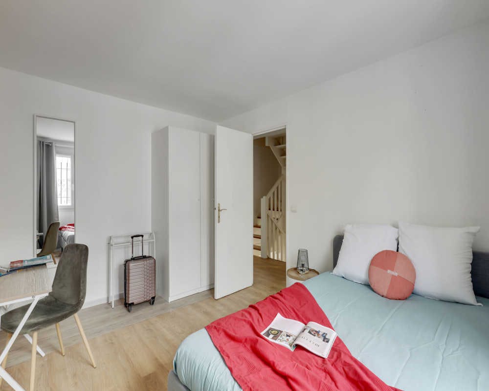 Private room for rent for €795 per month in Hauts-de-Seine, Rue Gustave Caillebotte