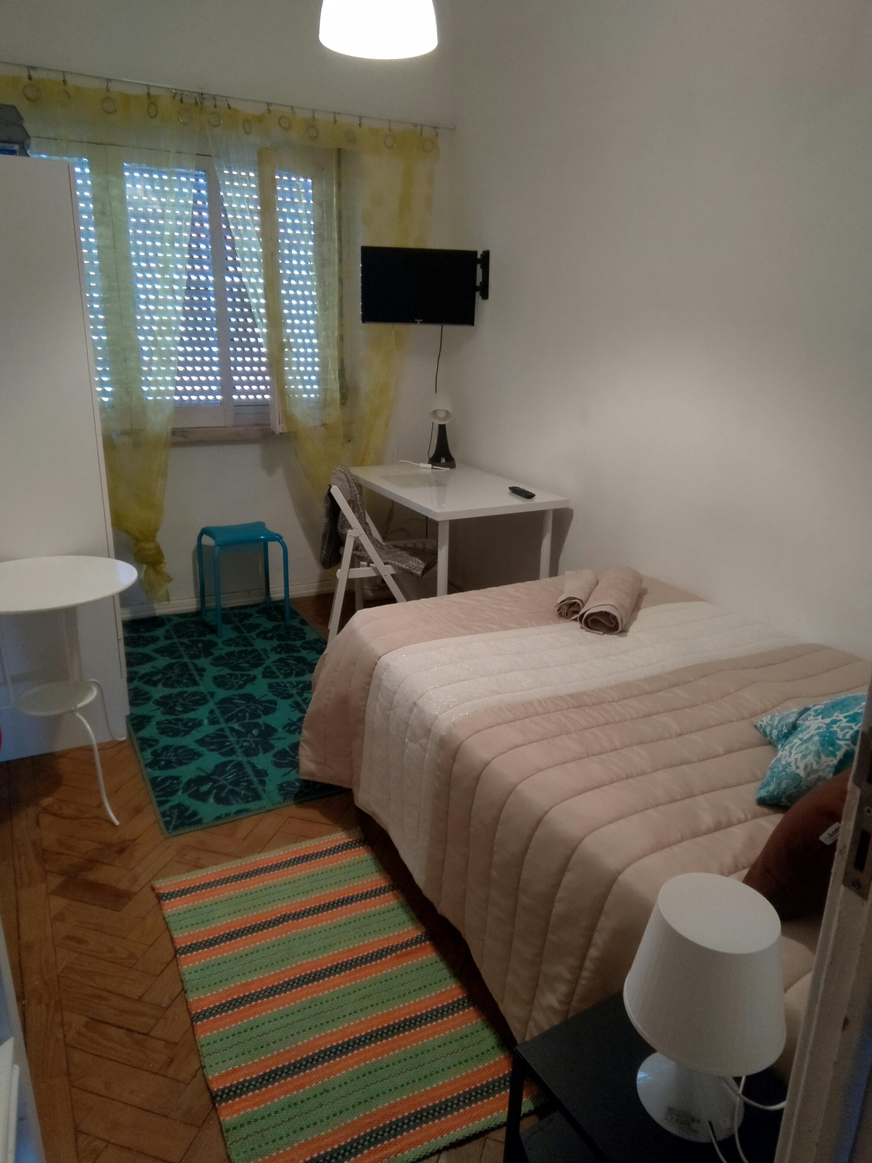 Rua Emília das Neves, Lisbon preview