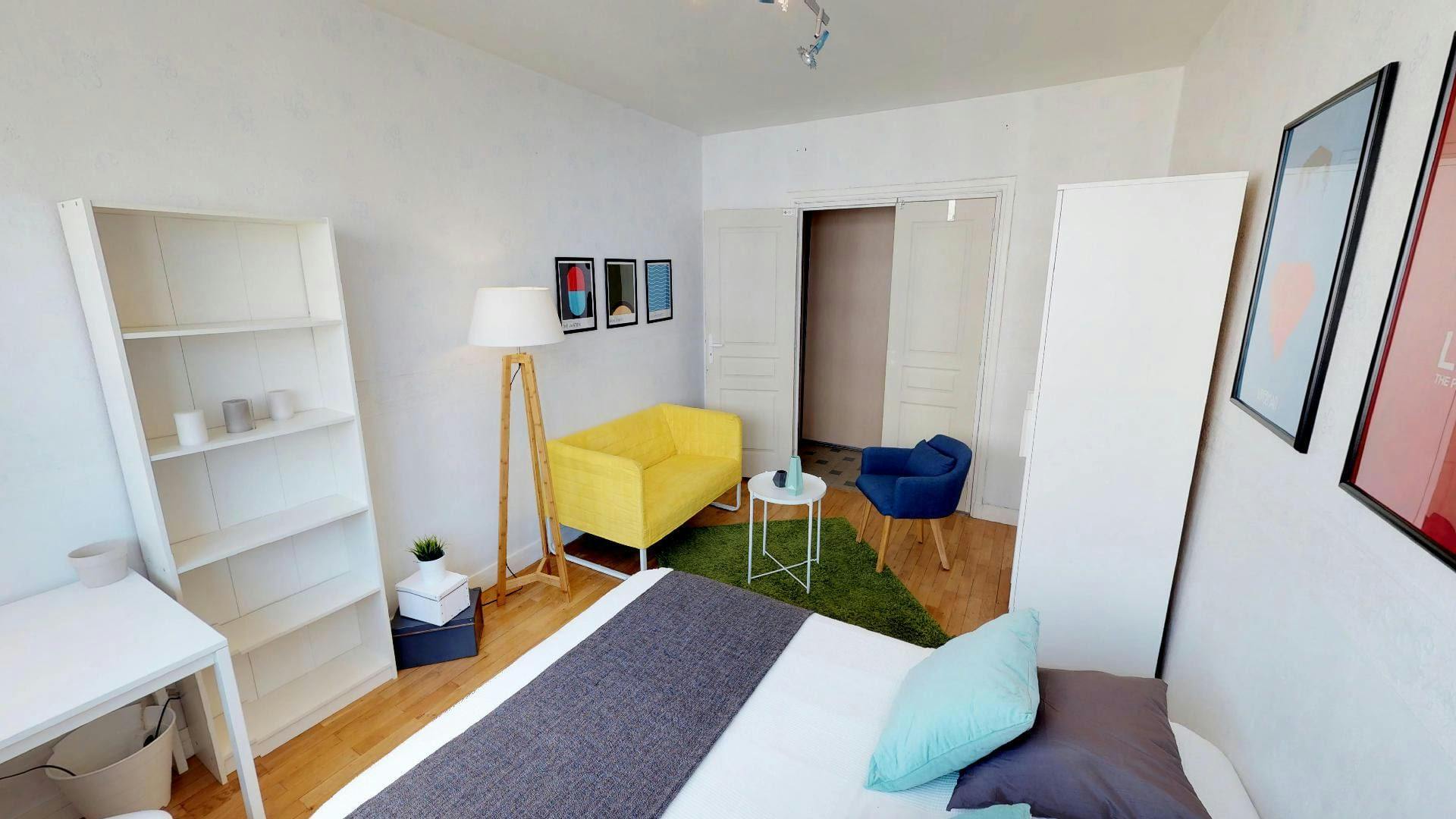 Apartment Lyon, 1 bed, 15m² — photo 2