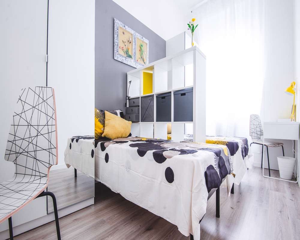 Via Paolo Bassi, Milan