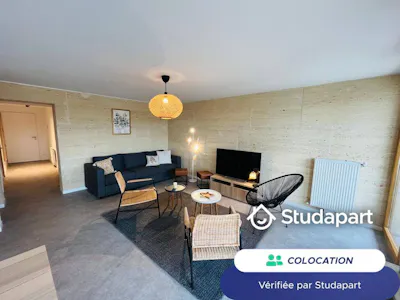 Private room for rent on Place Victor Basch, Caluire-et-Cuire, Caluire-et-Cuire