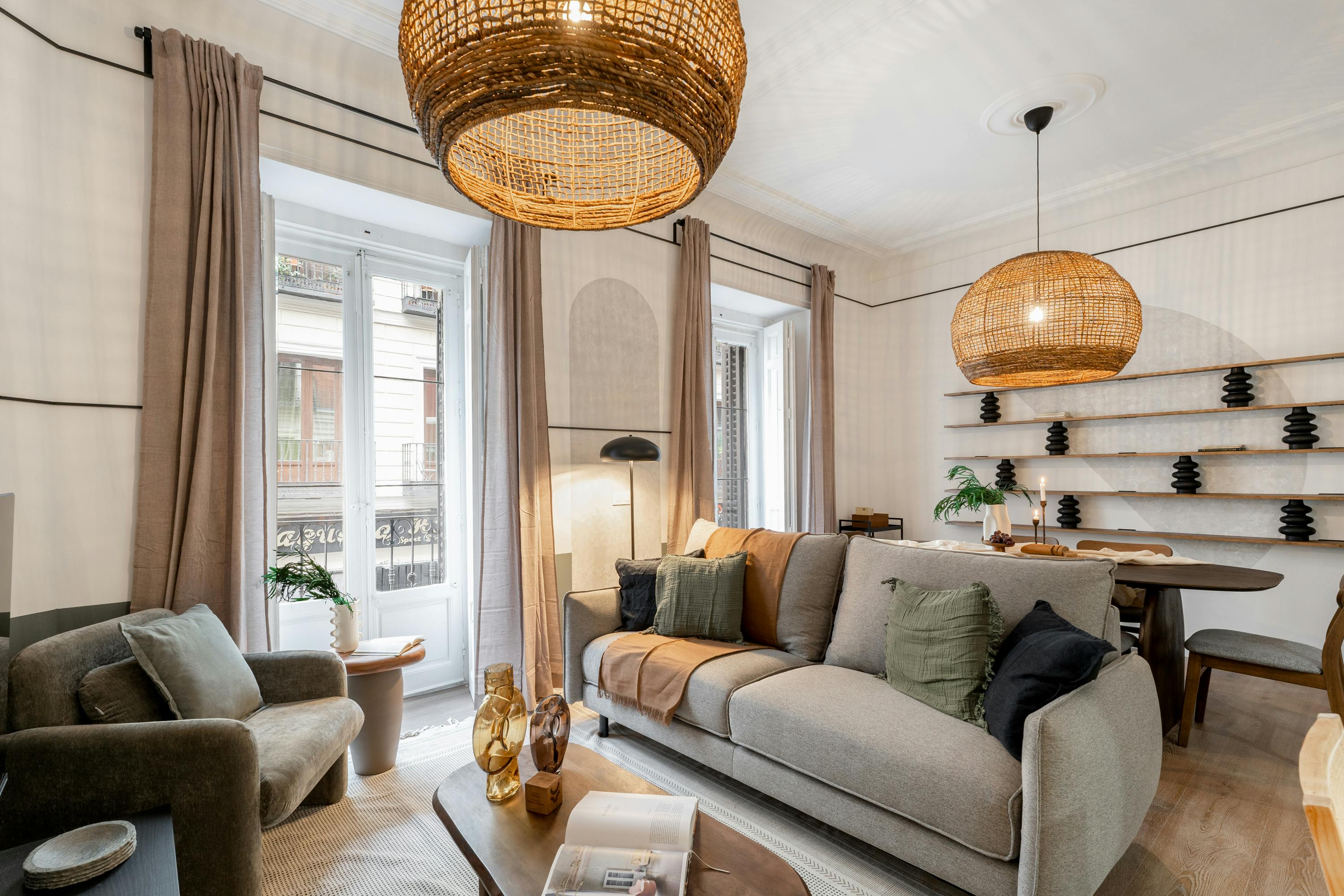 Calle de los Caños del Peral, Madrid preview