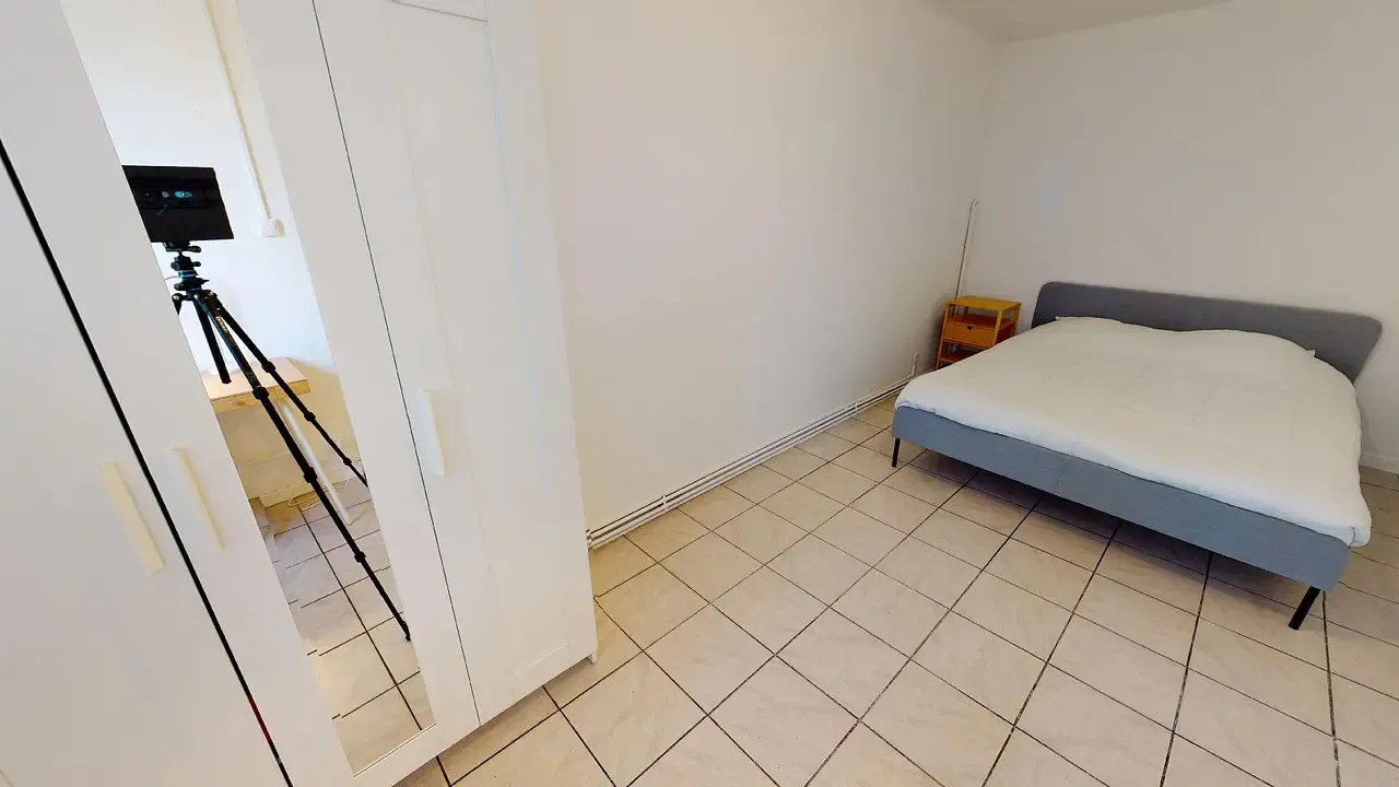 Private room in Place des Géants, Grenoble 2
