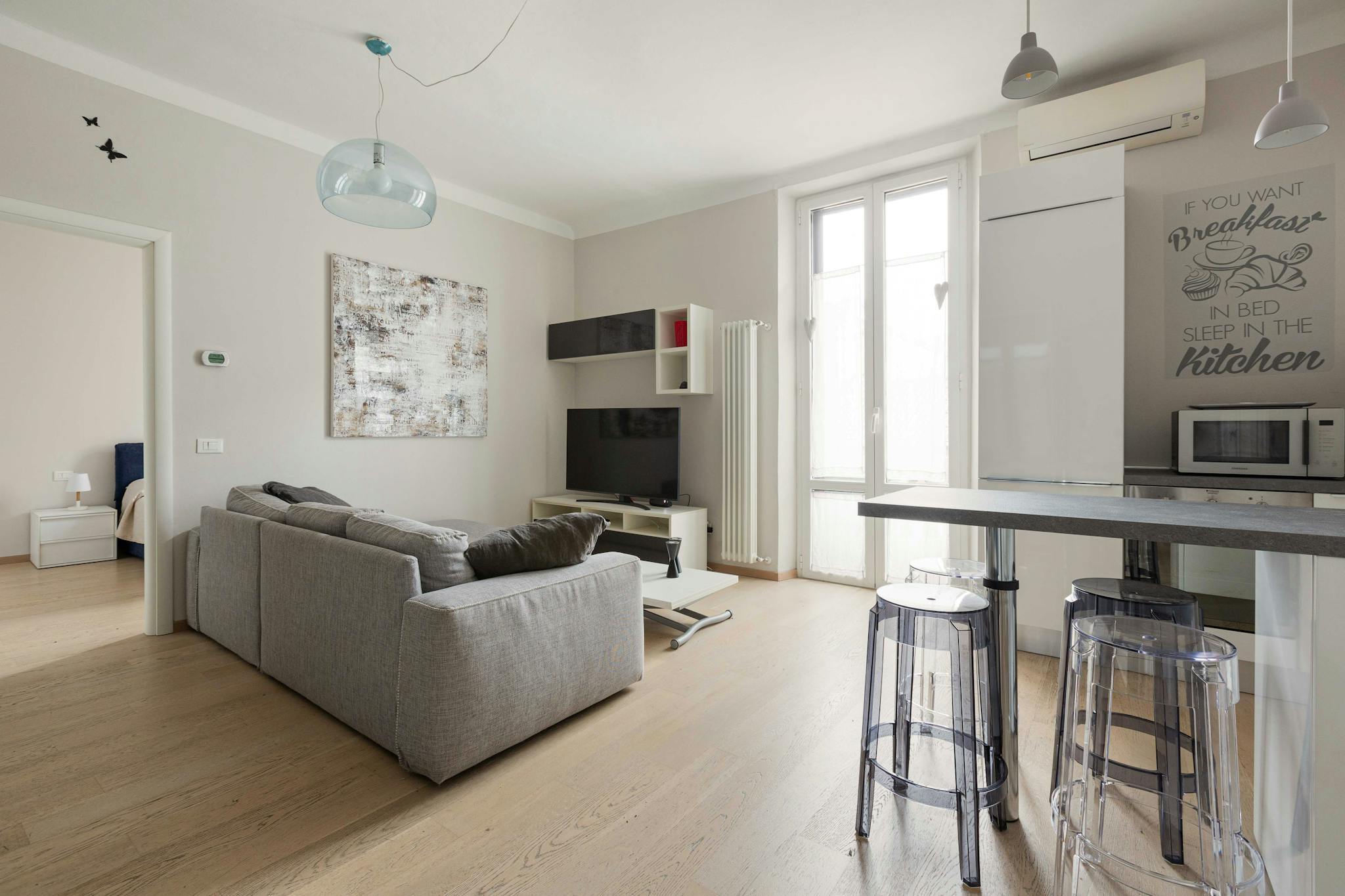 Via Perugino, Milan preview