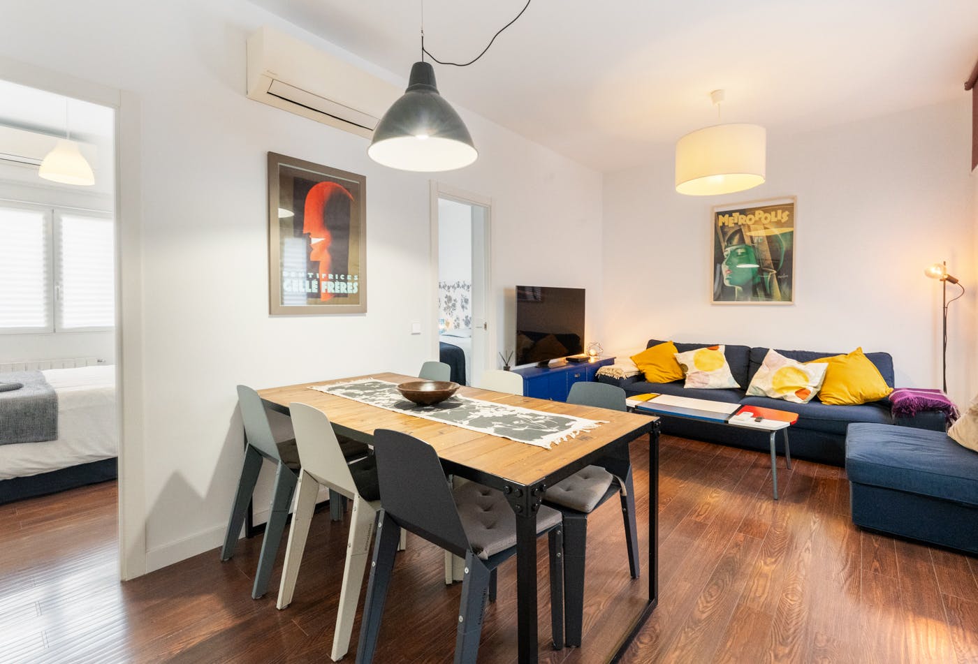 Calle de Jesús y María, Madrid preview