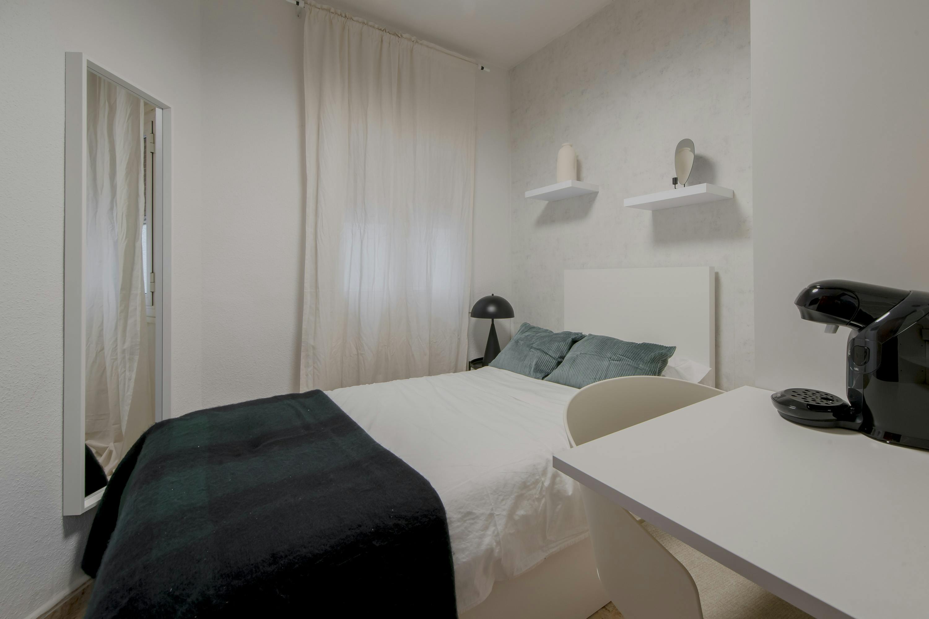 Calle de Pérez Ayuso, Madrid preview