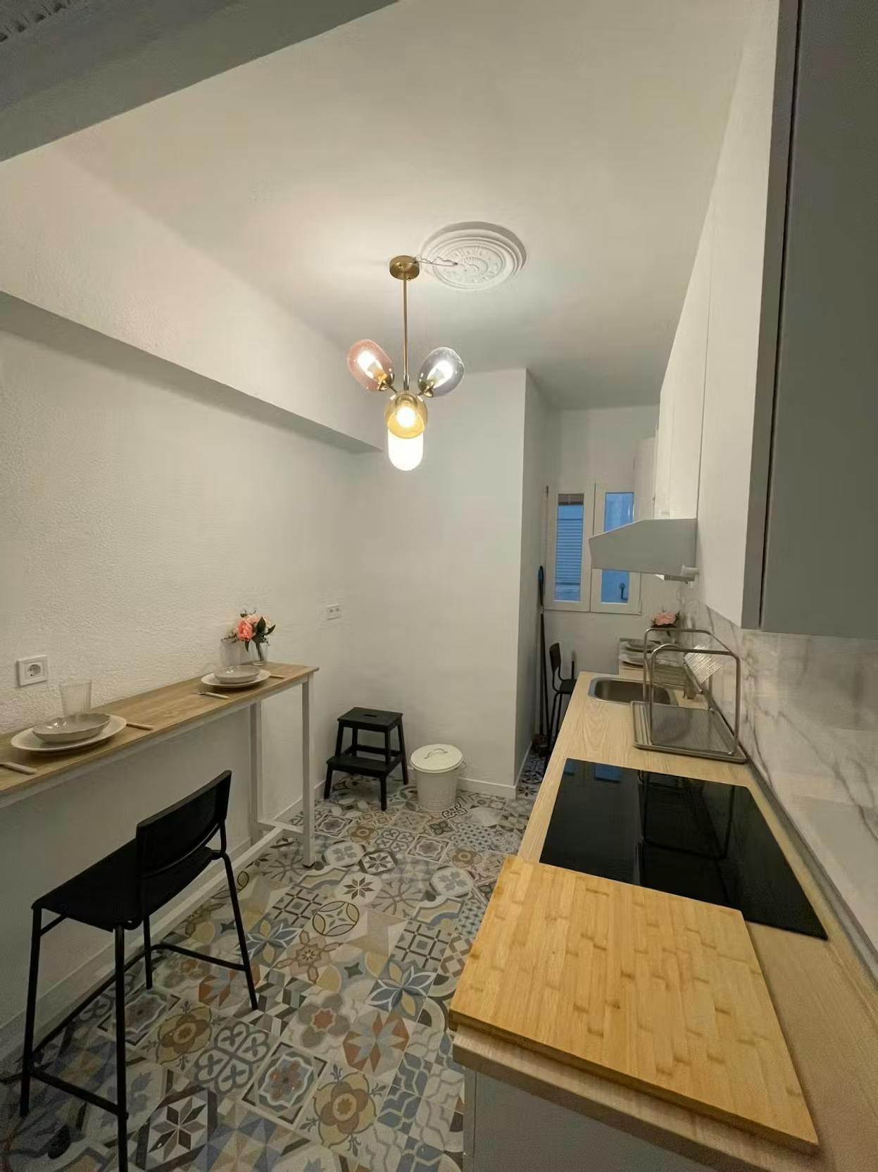 Apartment Xirivella, 1 bed, 6m² — photo 9